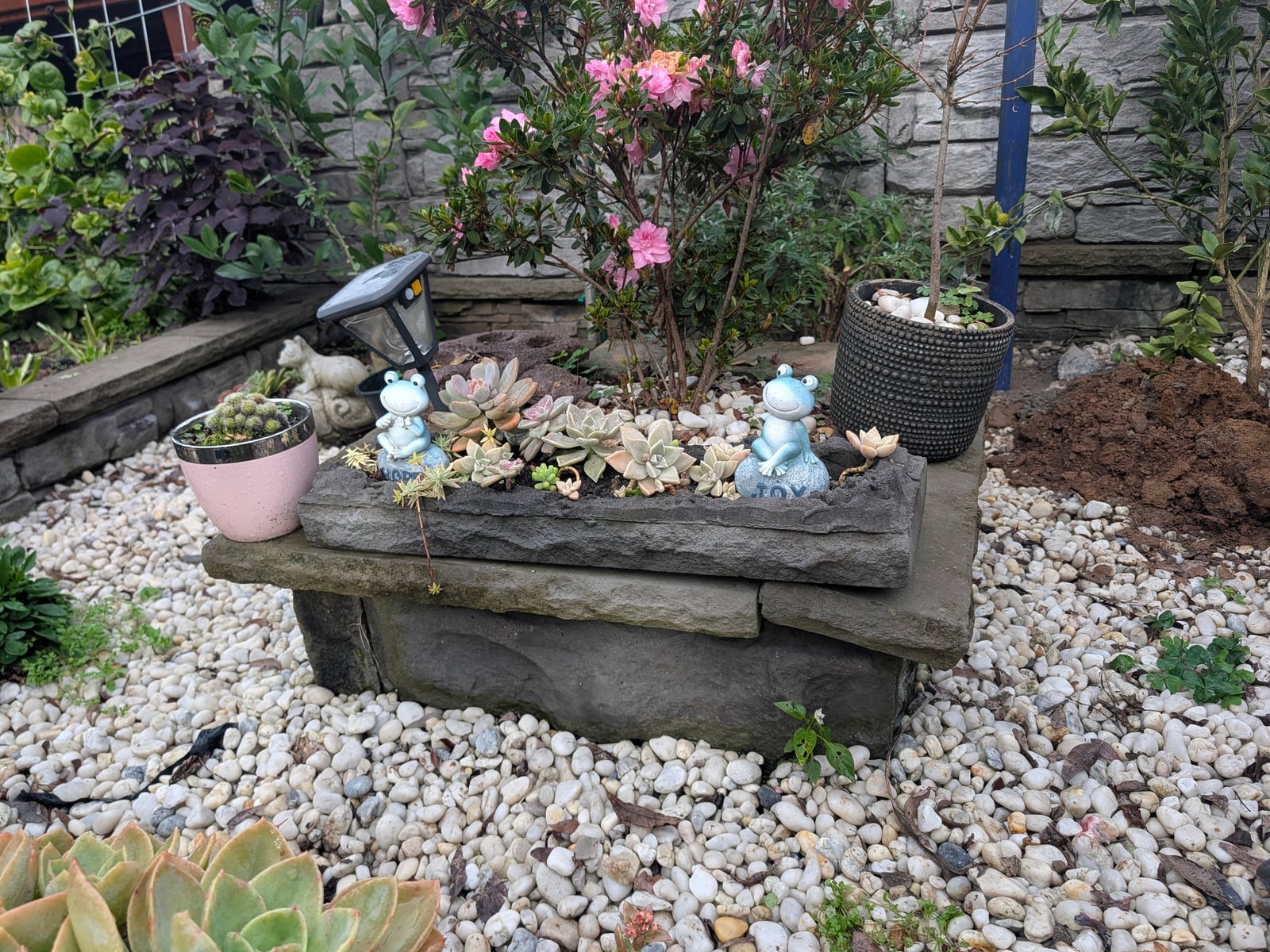 Capping Planter image 4