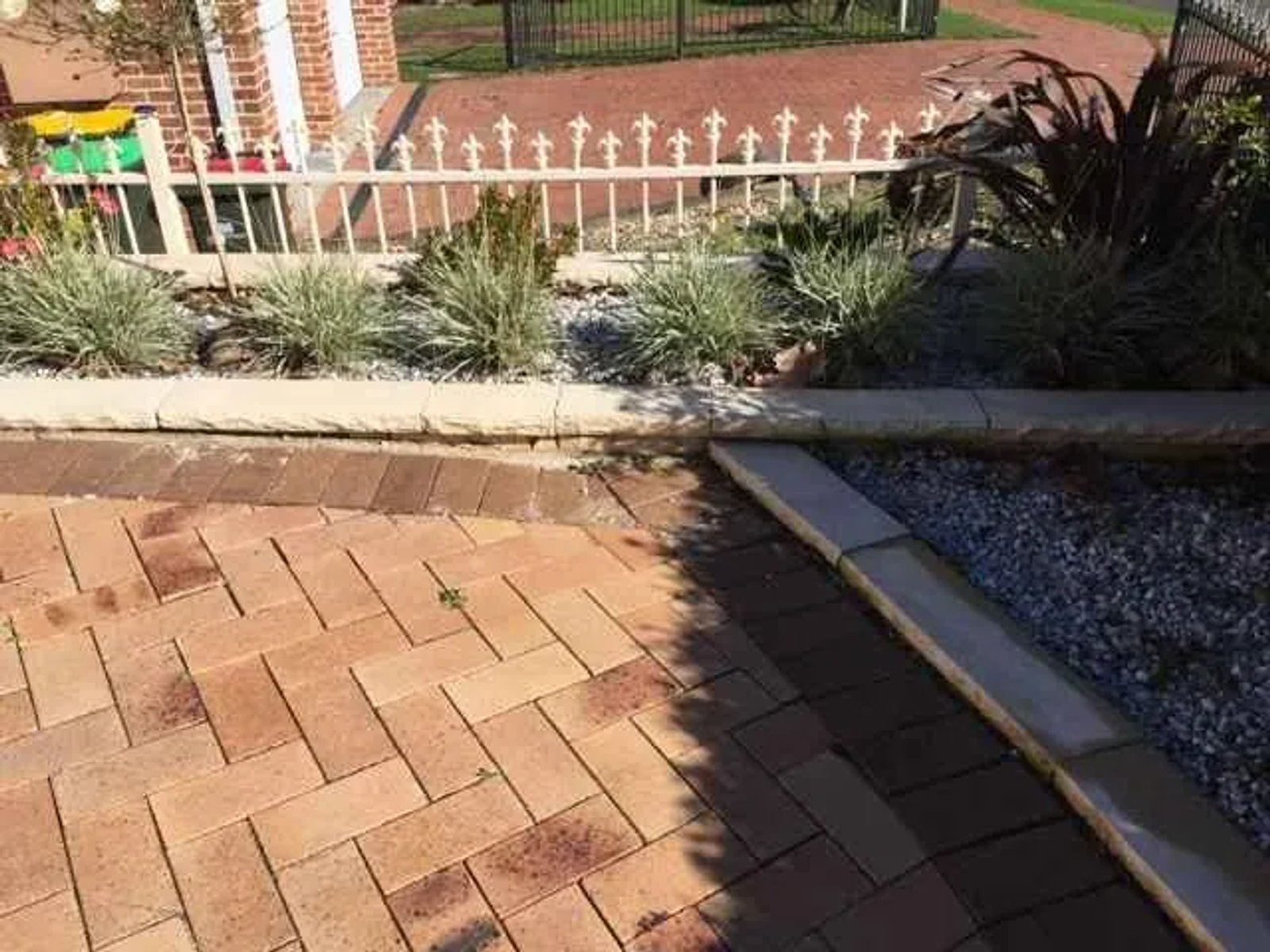 Roung-edge Capping — landscape product from Steve's Oasis Landscapes
